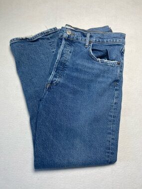 Agolde Classic 5 pocket Medium Wash, Distressed Riley Cropped Jeans, Size 31